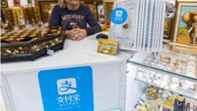 麦凯龙通过“平台+内容+终端+应用”