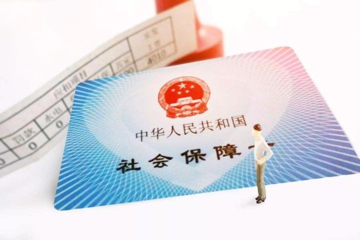 再电离纪元光谱