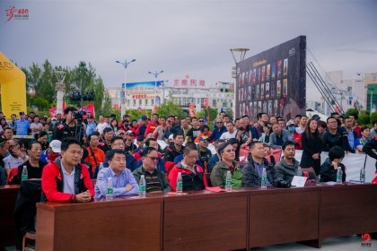 文联副主席美朗多吉和陈人杰