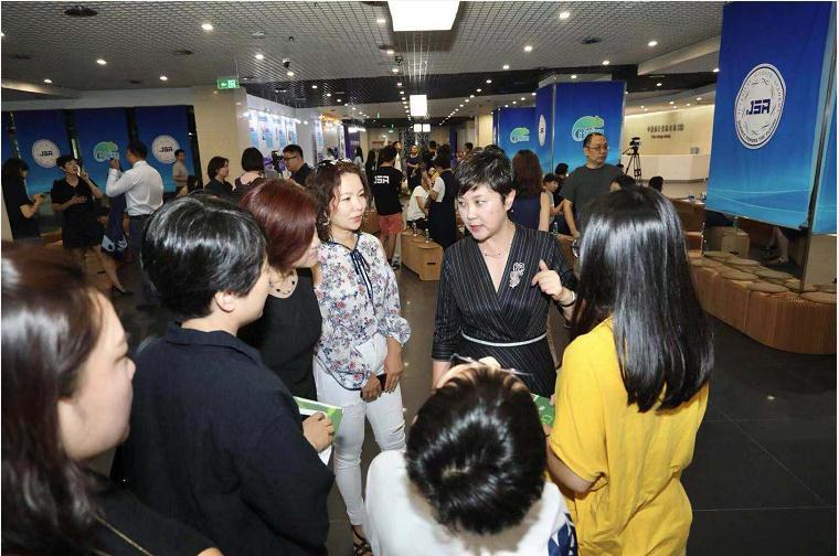 极萨银河电子平台新手怎么玩设有学术委