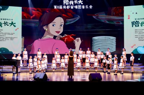 现场点赞了南方都市报的爱心和创意