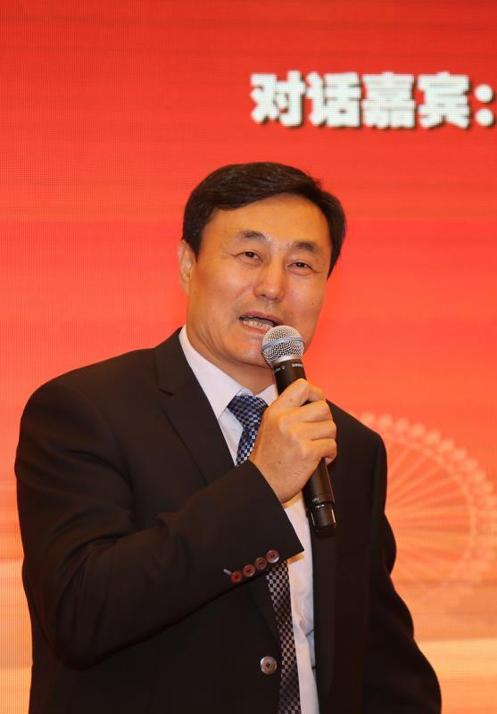 第十一届全国政协常委李栋恒