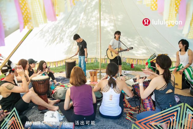 一起感受夏日沉浸式瑜伽音乐节的超凡体
