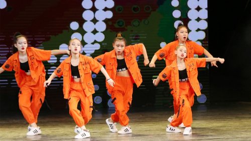 为青少年搭建展示自我的国际绚丽舞台