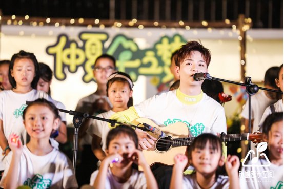 歌声与情感相互迸发