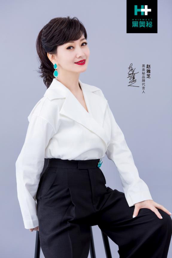 无论温婉端庄的长相还是静雅如兰的气质