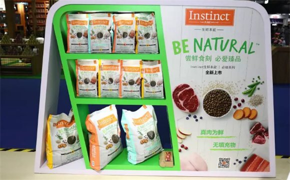 来到现场的幸运“橙”粉们与Insti