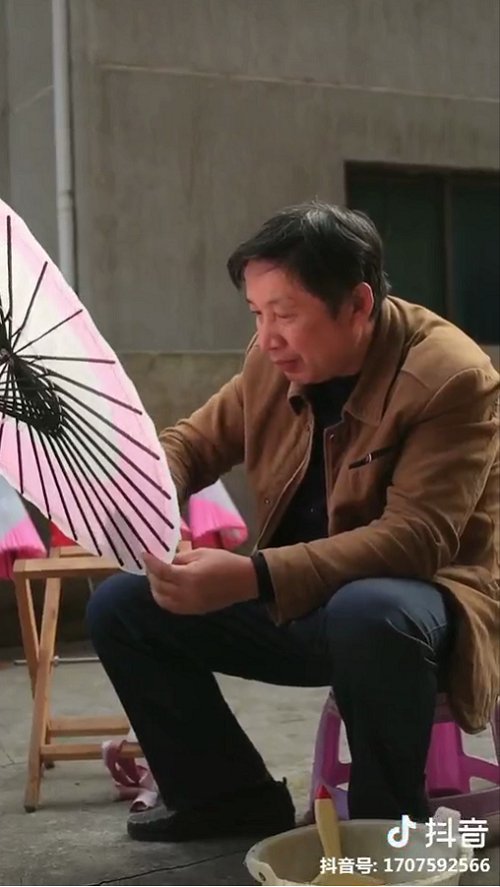 无论是几十年传承非物质文化遗产技艺