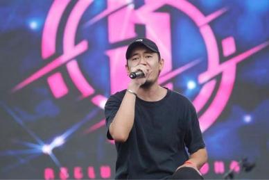 各个地区优质音乐人共襄啤酒文化盛举