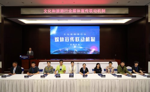 落实和践行社会主义核心价值观