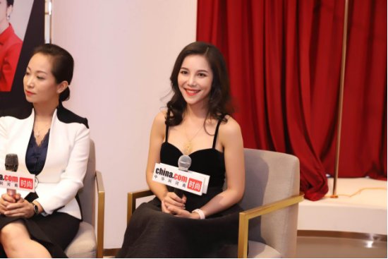 主持人李慧首先向嘉宾们提出“何为女性