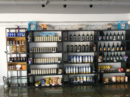 Trip概念店,扫码取车灵活归还