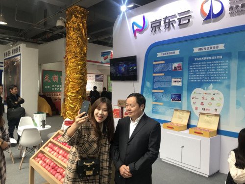 让网民跟着京东主播