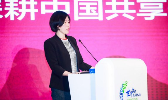也接触到了当地人的生活