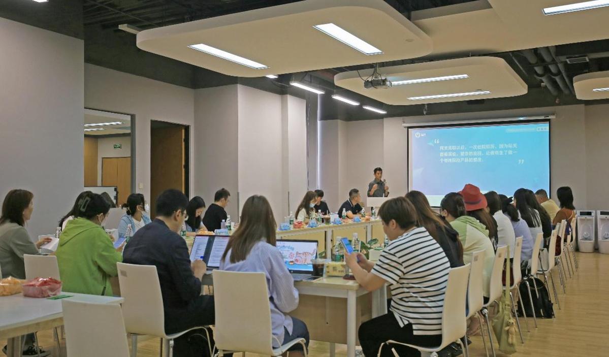 用户只需正常排尿即可完成检测